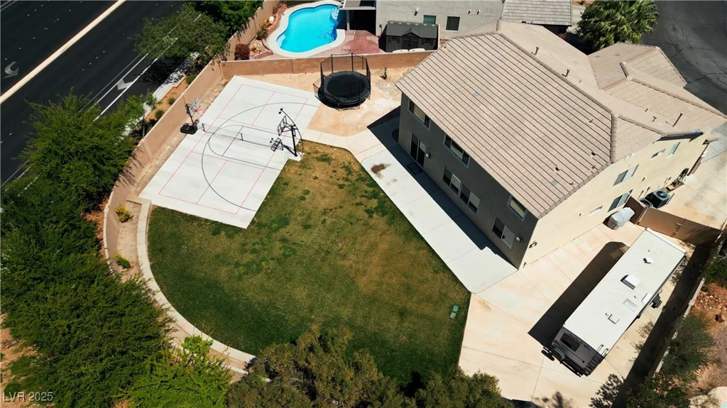 7360 Dolphine Crest, Las Vegas, NV 89129
