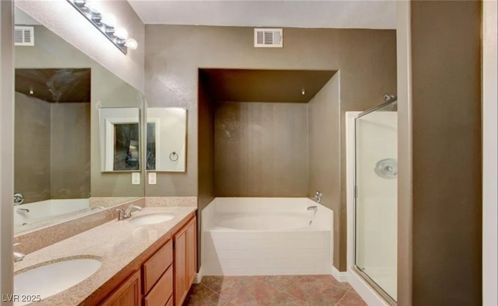10001 Peace, Las Vegas, NV 89147