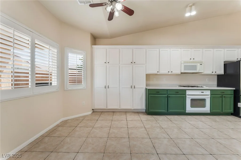 5844 Gushing Spring, Las Vegas, NV 89131