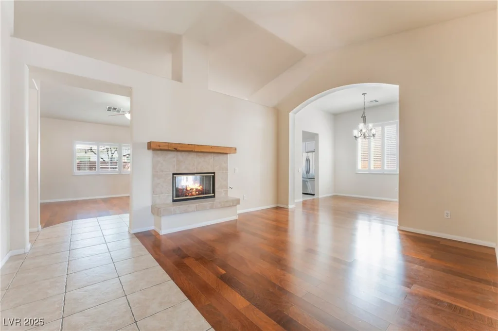 5844 Gushing Spring, Las Vegas, NV 89131