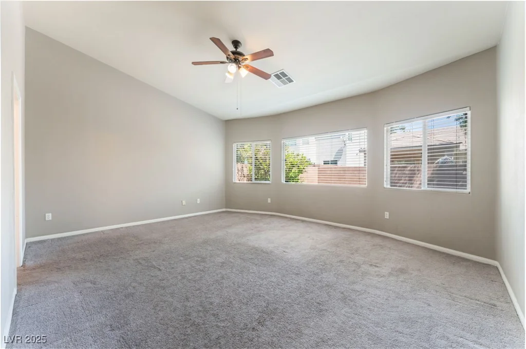 5844 Gushing Spring, Las Vegas, NV 89131