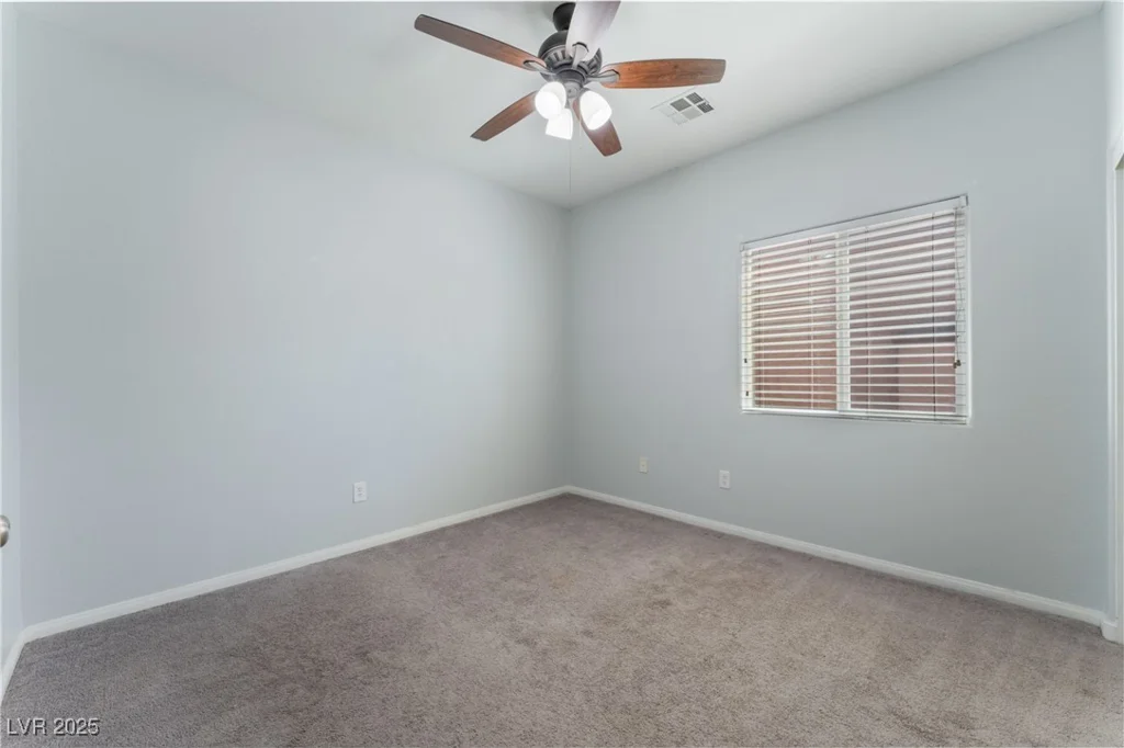 5844 Gushing Spring, Las Vegas, NV 89131