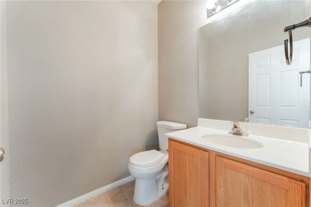 5844 Gushing Spring, Las Vegas, NV 89131