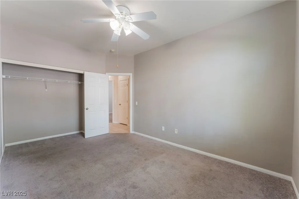 5844 Gushing Spring, Las Vegas, NV 89131