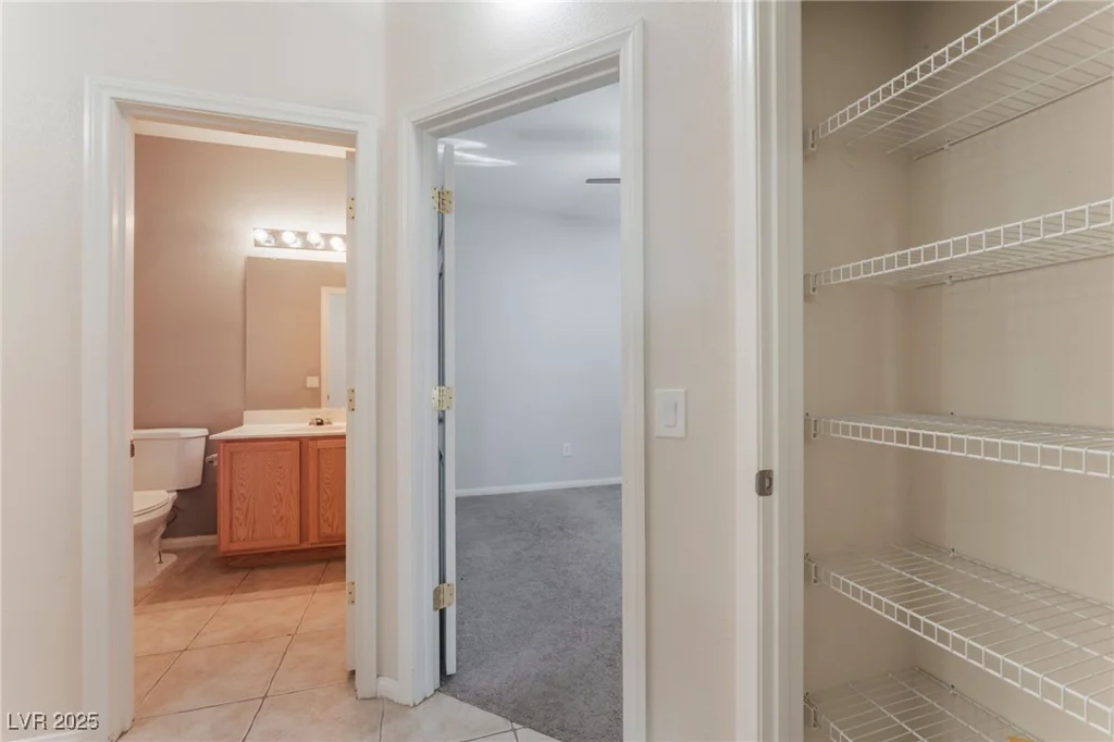 5844 Gushing Spring, Las Vegas, NV 89131