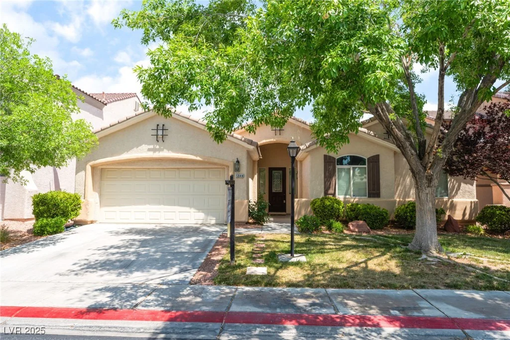 5844 Gushing Spring, Las Vegas, NV 89131