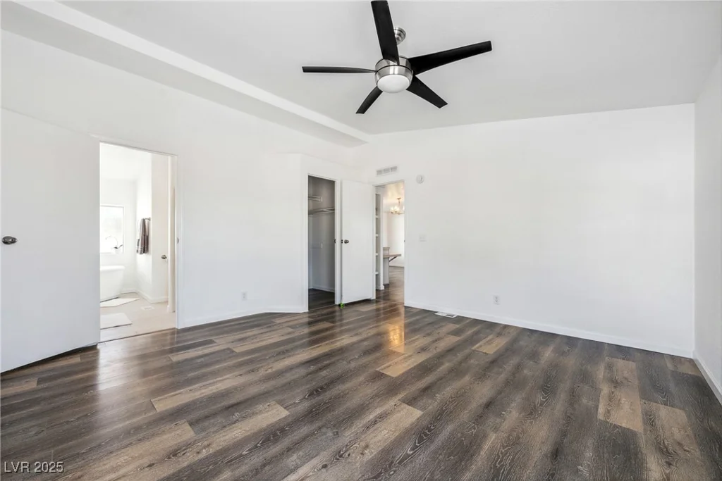 2471 Manitoba, Pahrump, NV 89048