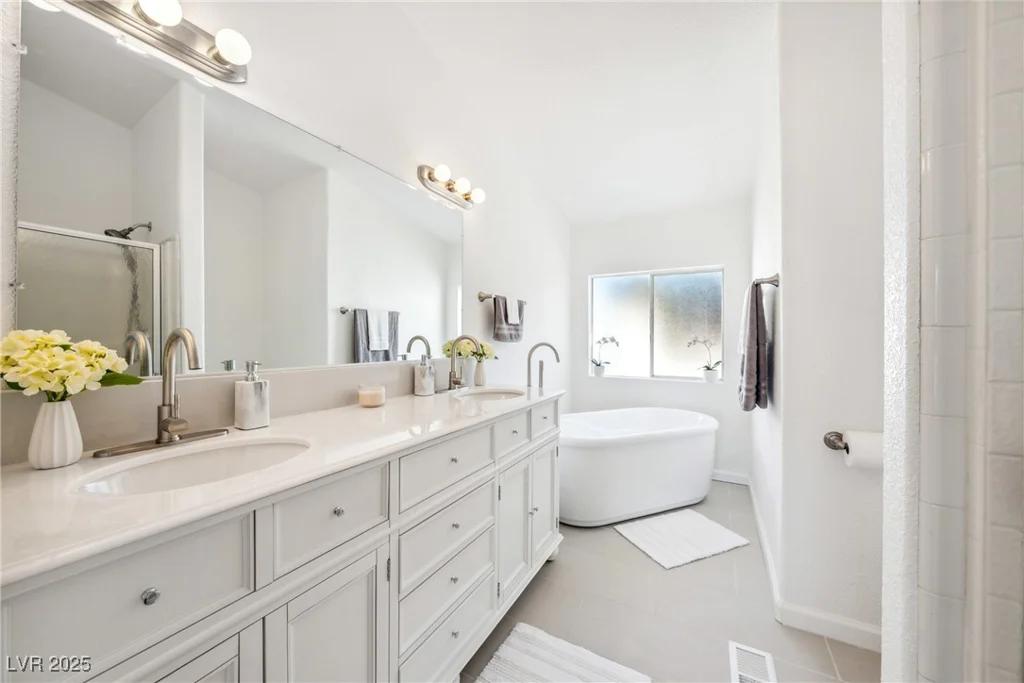 2471 Manitoba, Pahrump, NV 89048