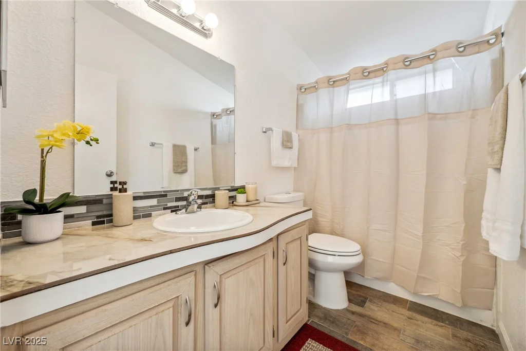 2471 Manitoba, Pahrump, NV 89048