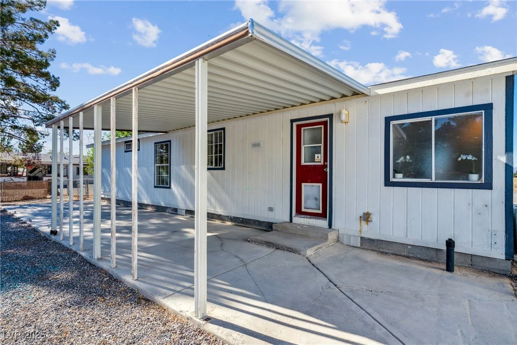 2471 Manitoba, Pahrump, NV 89048