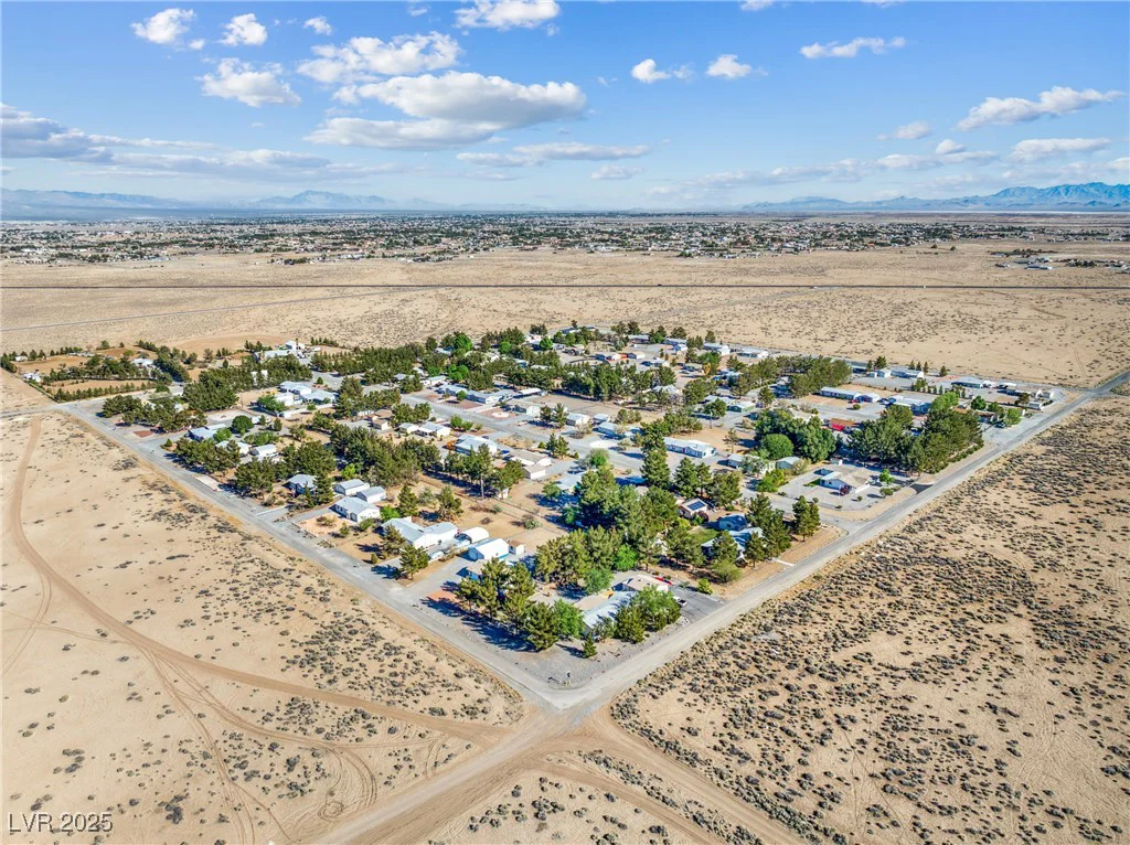 2471 Manitoba, Pahrump, NV 89048