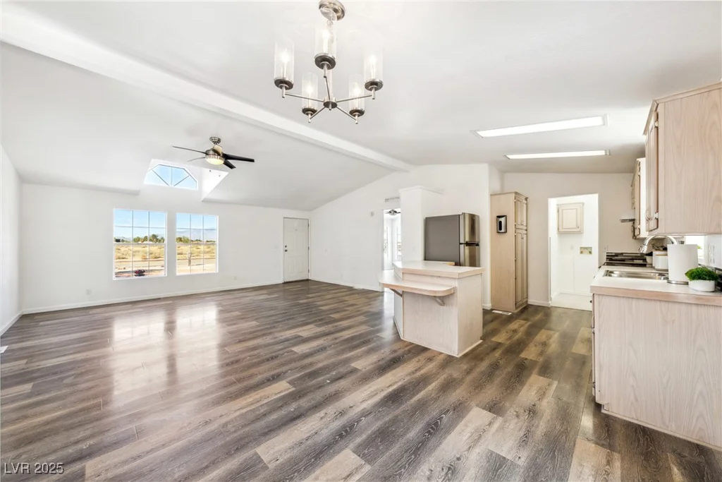 2471 Manitoba, Pahrump, NV 89048