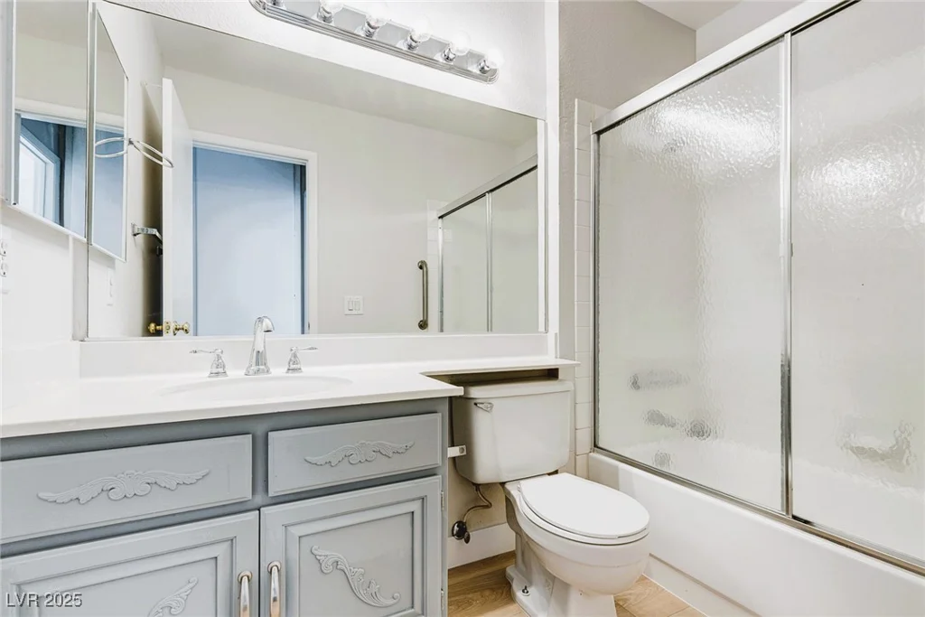 7445 Shangri La, Las Vegas, NV 89147