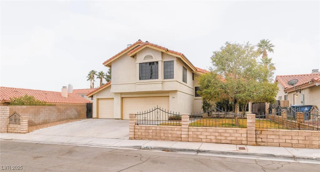 7445 Shangri La, Las Vegas, NV 89147