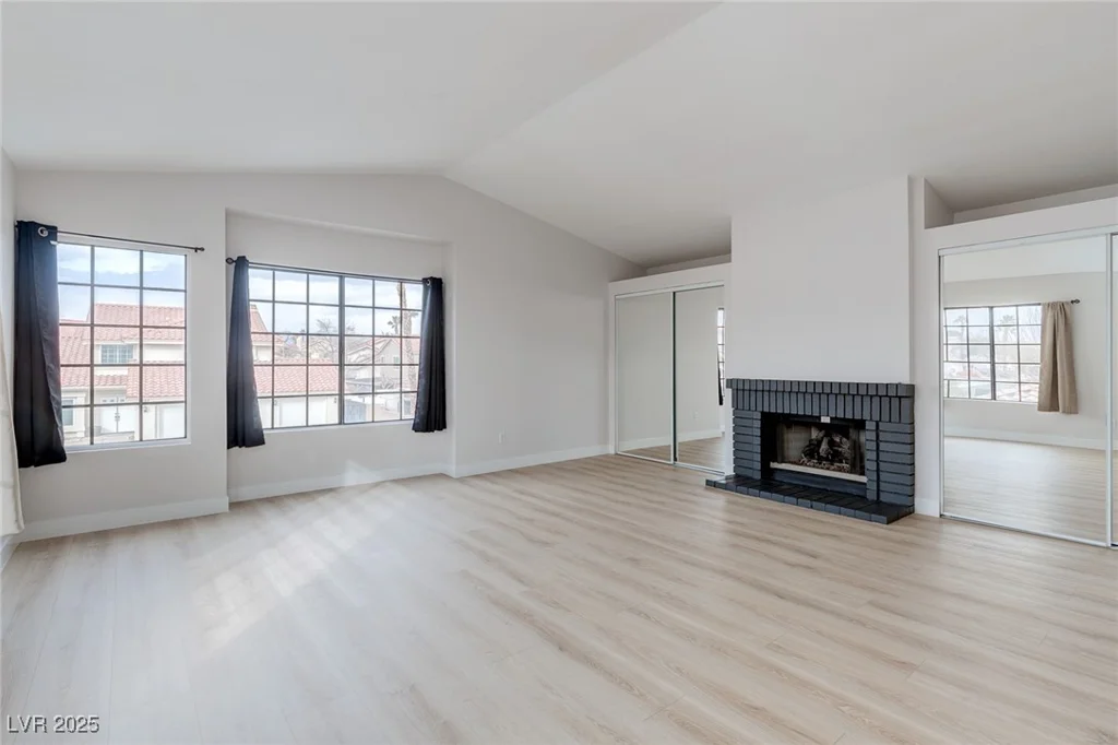 7445 Shangri La, Las Vegas, NV 89147