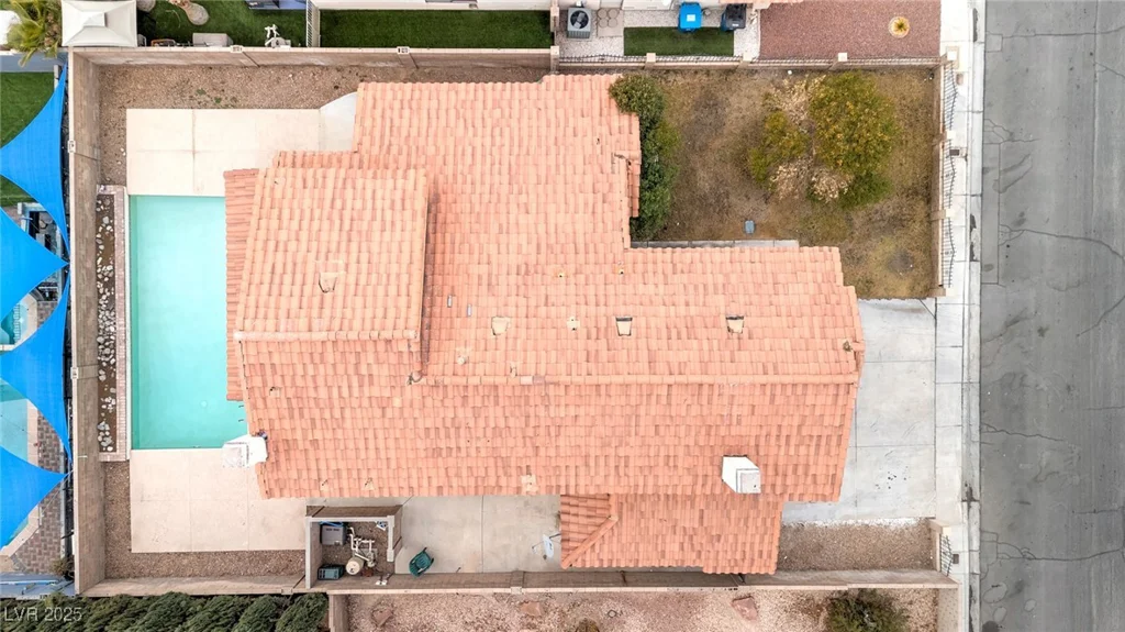 7445 Shangri La, Las Vegas, NV 89147