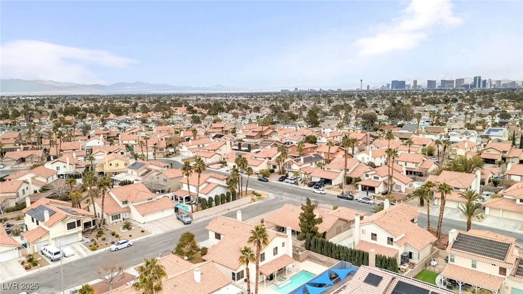 7445 Shangri La, Las Vegas, NV 89147