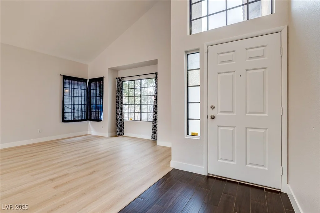 7445 Shangri La, Las Vegas, NV 89147