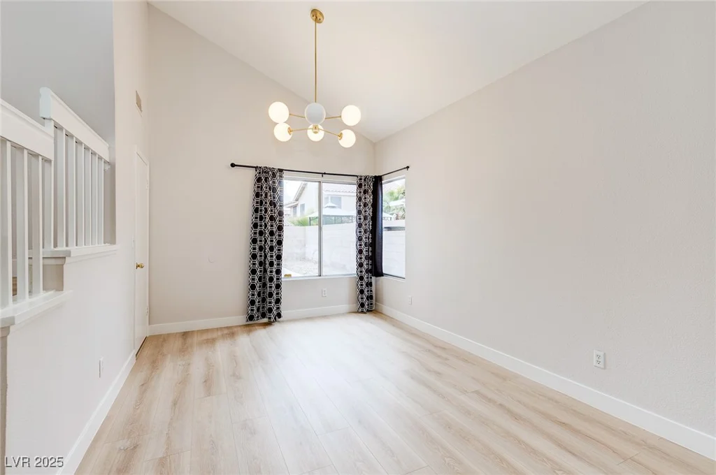 7445 Shangri La, Las Vegas, NV 89147