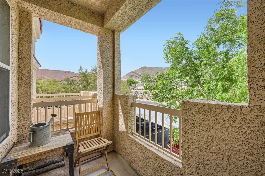 10550 Alexander, Las Vegas, NV 89129