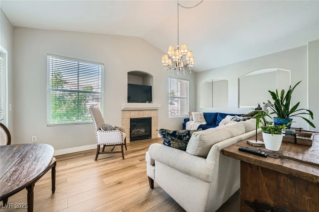10550 Alexander, Las Vegas, NV 89129