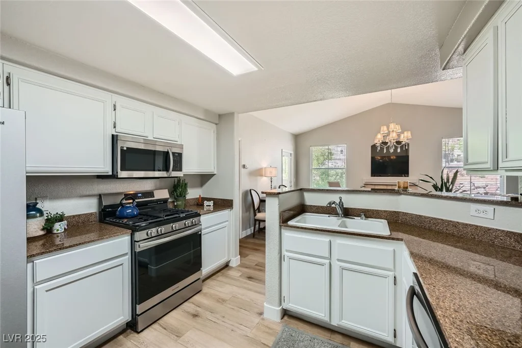 10550 Alexander, Las Vegas, NV 89129