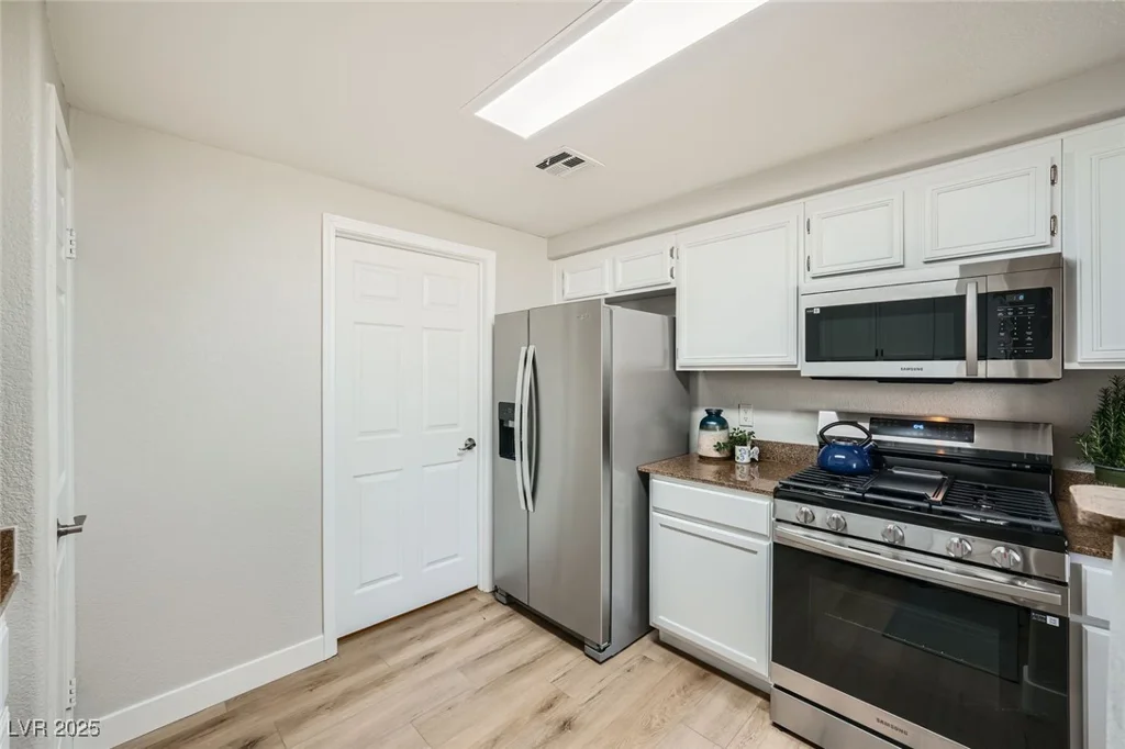 10550 Alexander, Las Vegas, NV 89129