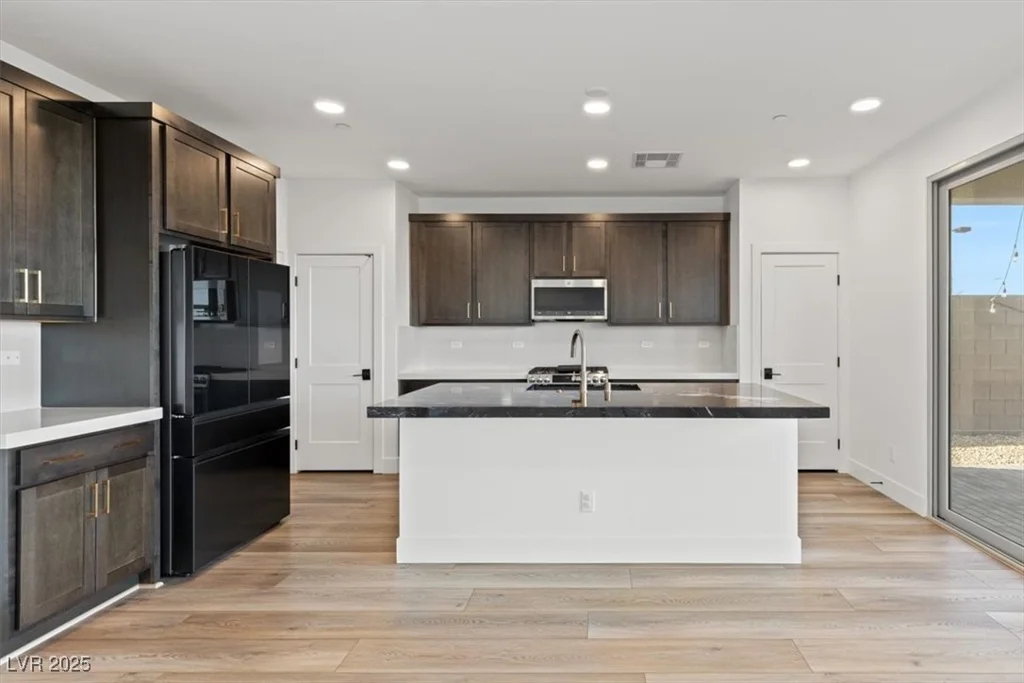 828 Parker Mesa, Las Vegas, NV 89138