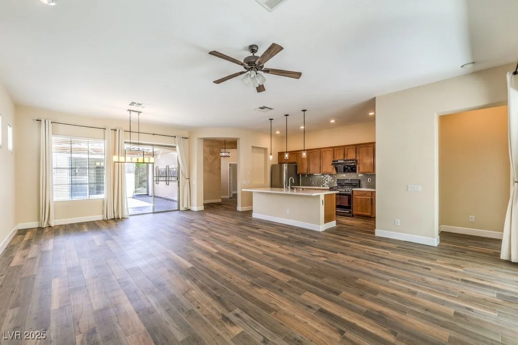 35 Glade Water, Henderson, NV 89052