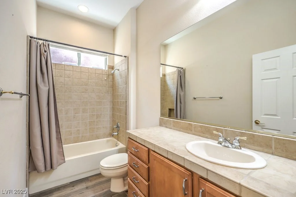 35 Glade Water, Henderson, NV 89052
