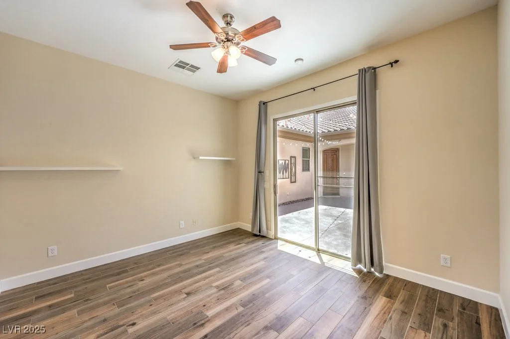 35 Glade Water, Henderson, NV 89052