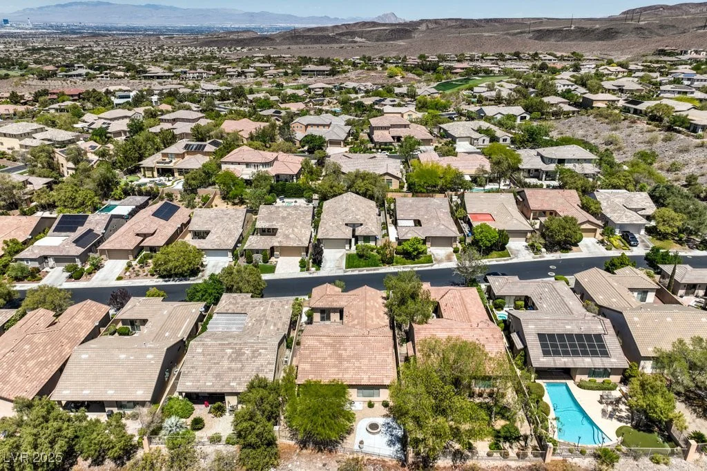 35 Glade Water, Henderson, NV 89052