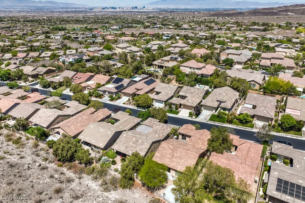 35 Glade Water, Henderson, NV 89052