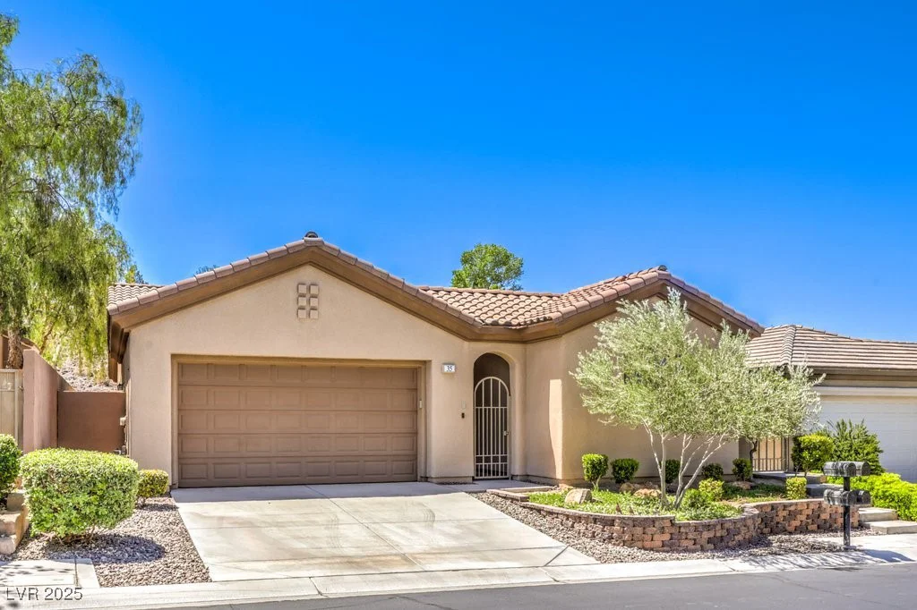 35 Glade Water, Henderson, NV 89052
