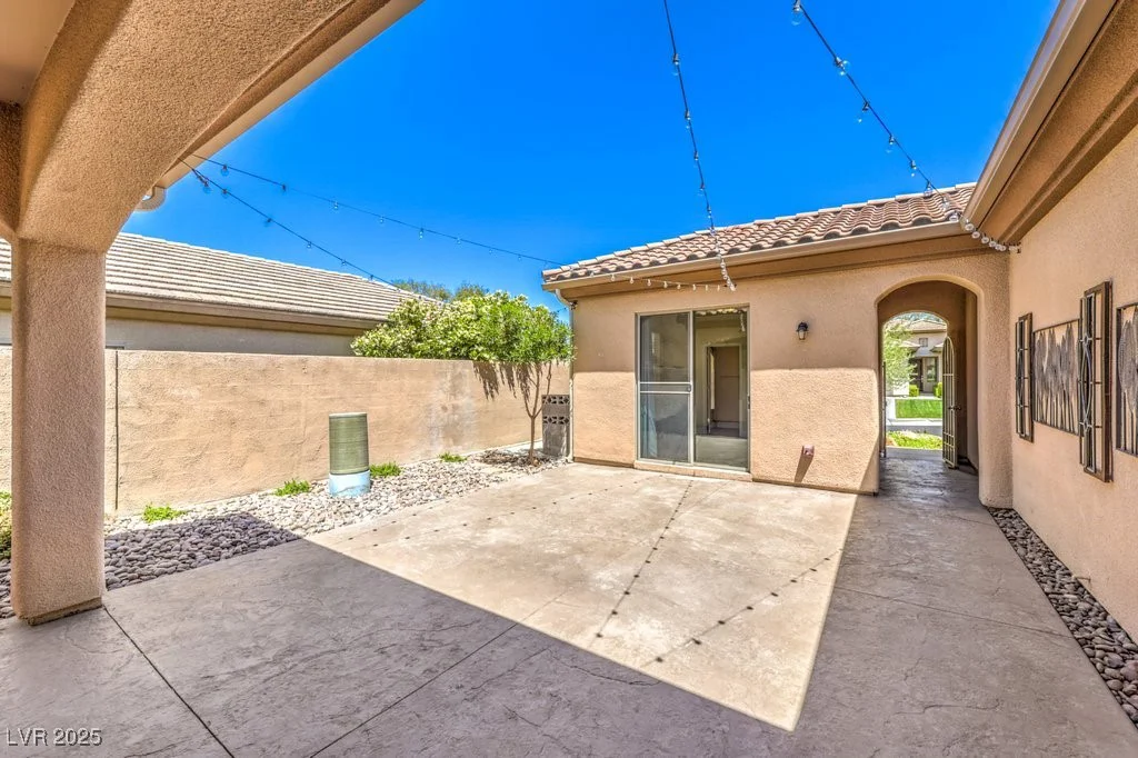 35 Glade Water, Henderson, NV 89052