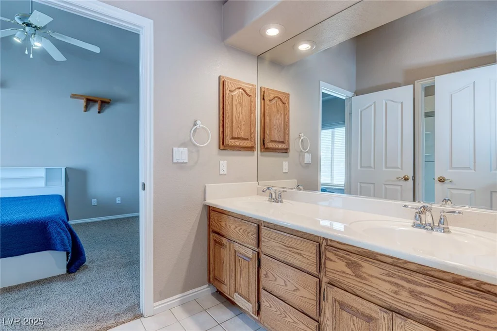 3684 Mooncrest, Las Vegas, NV 89129