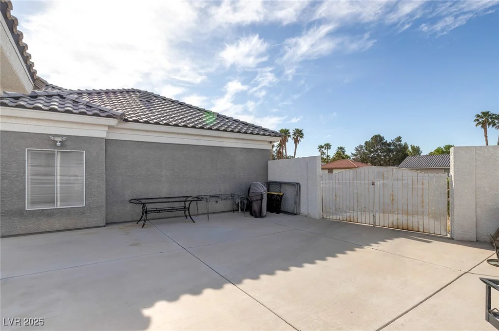 3684 Mooncrest, Las Vegas, NV 89129