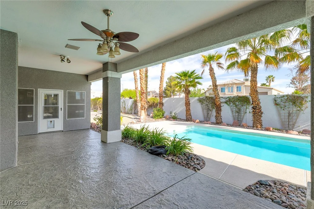 3684 Mooncrest, Las Vegas, NV 89129
