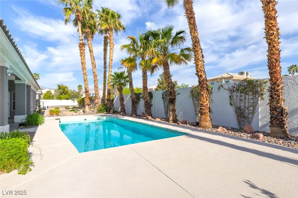 3684 Mooncrest, Las Vegas, NV 89129