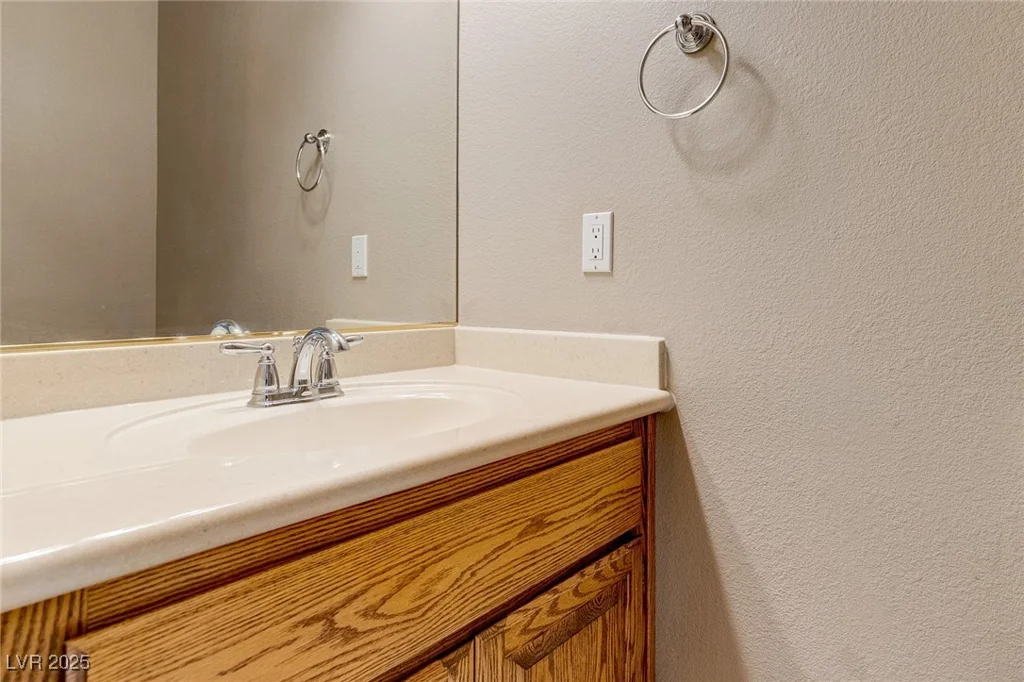 3684 Mooncrest, Las Vegas, NV 89129