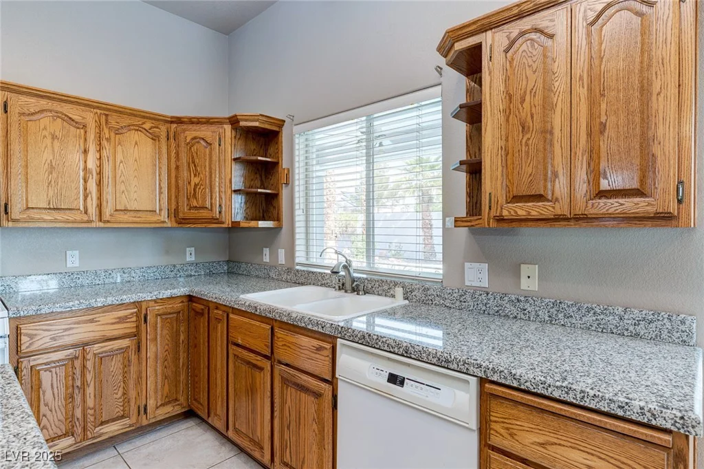 3684 Mooncrest, Las Vegas, NV 89129
