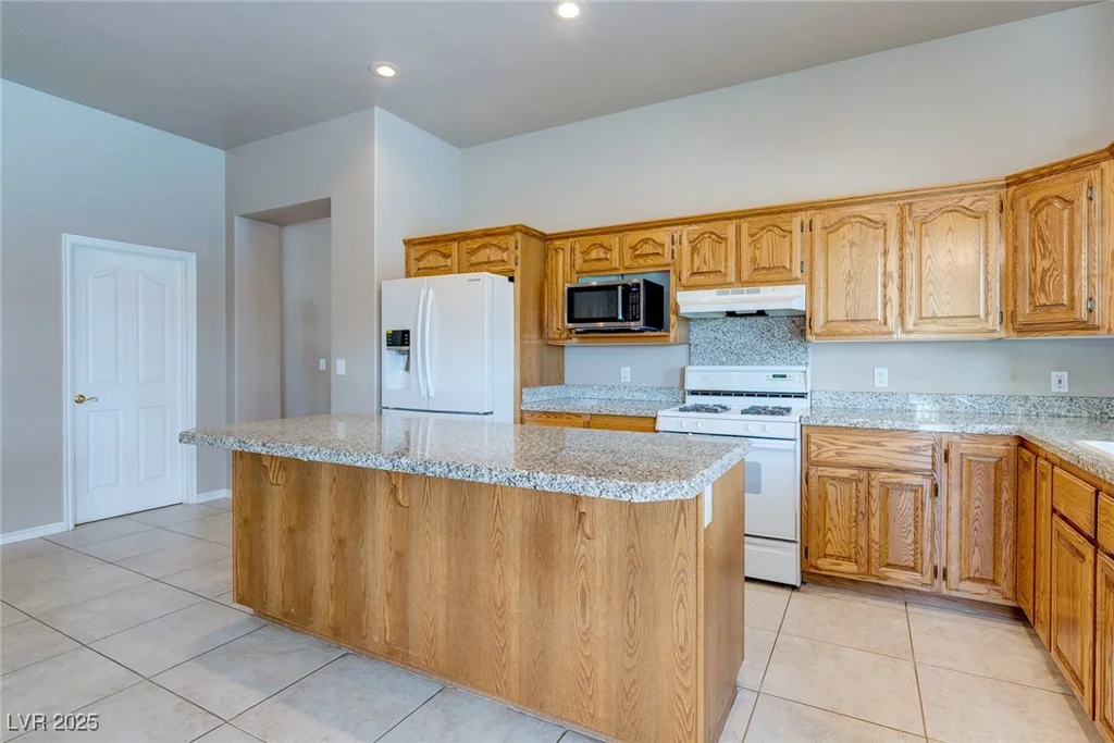 3684 Mooncrest, Las Vegas, NV 89129