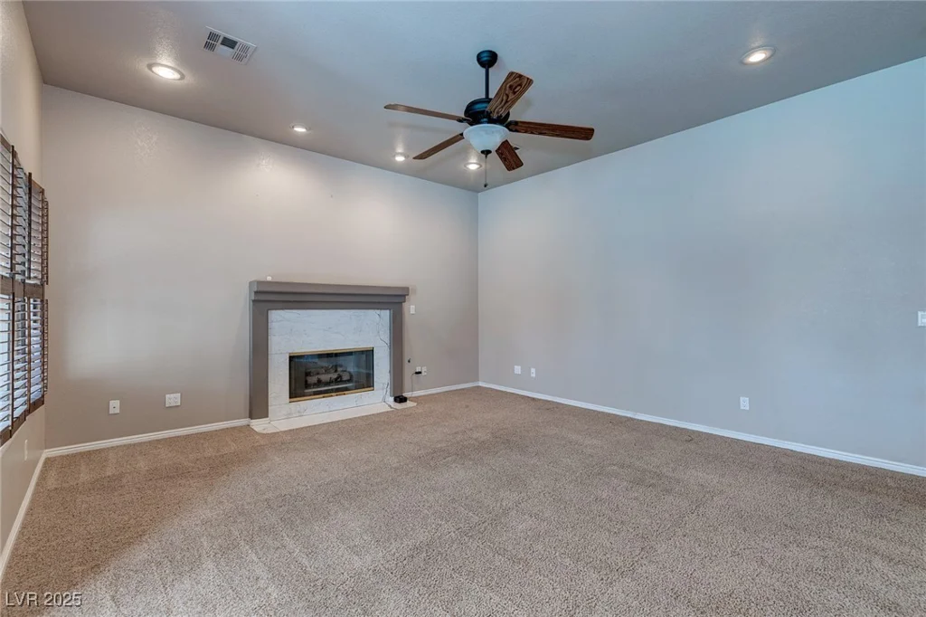3684 Mooncrest, Las Vegas, NV 89129