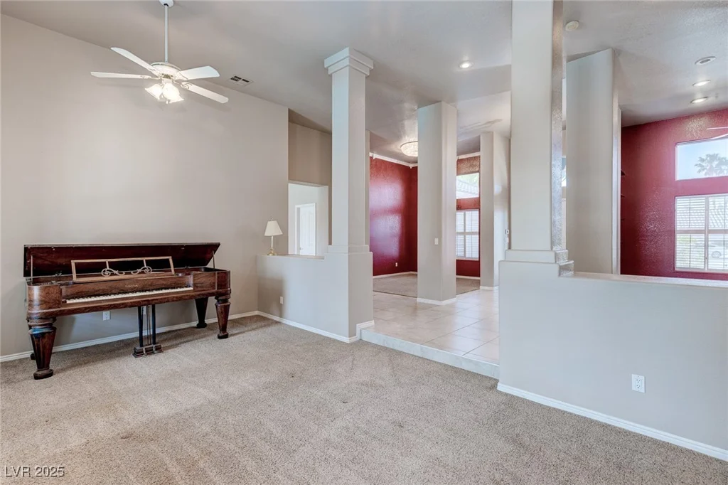 3684 Mooncrest, Las Vegas, NV 89129