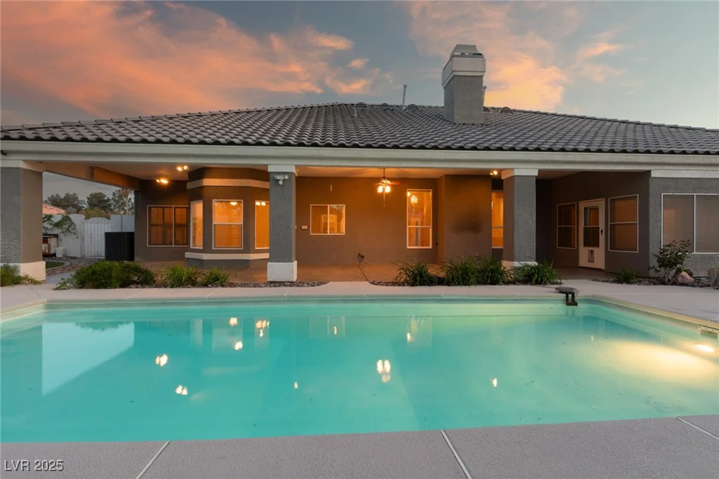 3684 Mooncrest, Las Vegas, NV 89129