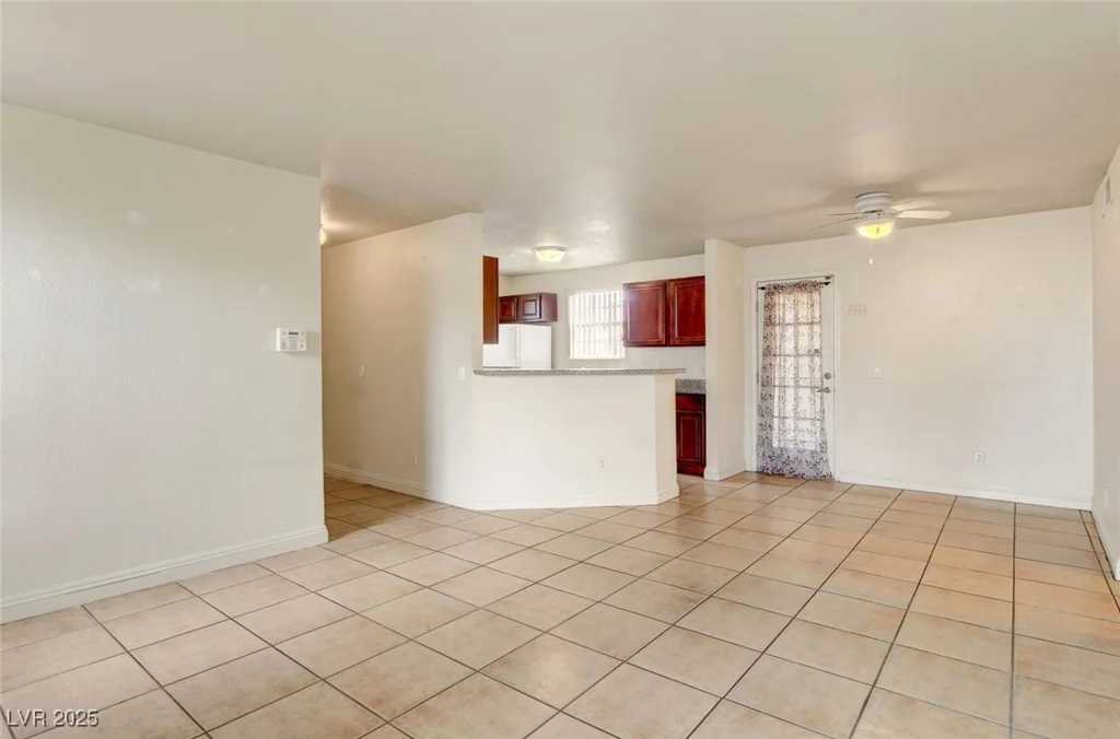 2801 Rainbow, Las Vegas, NV 89108