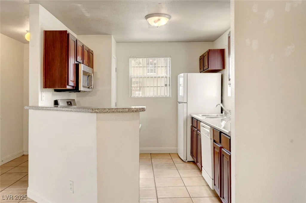 2801 Rainbow, Las Vegas, NV 89108