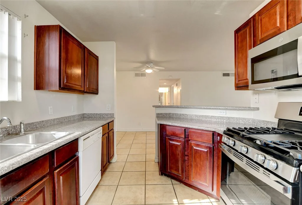 2801 Rainbow, Las Vegas, NV 89108