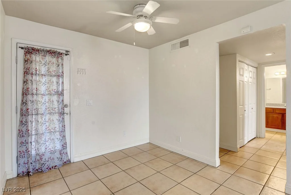 2801 Rainbow, Las Vegas, NV 89108