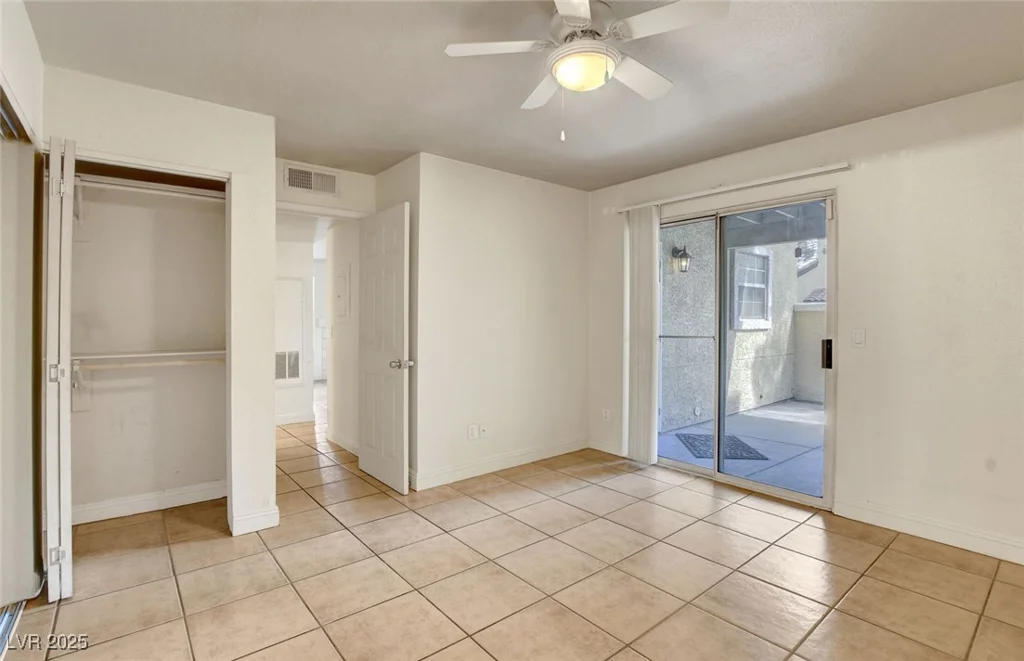 2801 Rainbow, Las Vegas, NV 89108